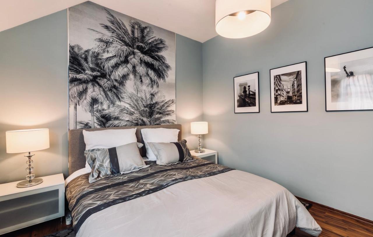 Monarchia Apartman Grand โมชนมายารูวาร์ ภายนอก รูปภาพ